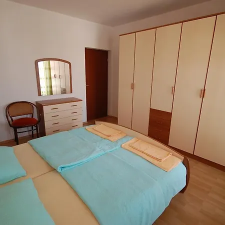 Djuka Apartment Njivice