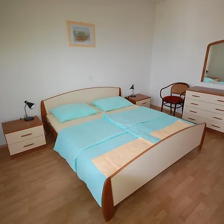 Djuka By El-pi Tours * Njivice